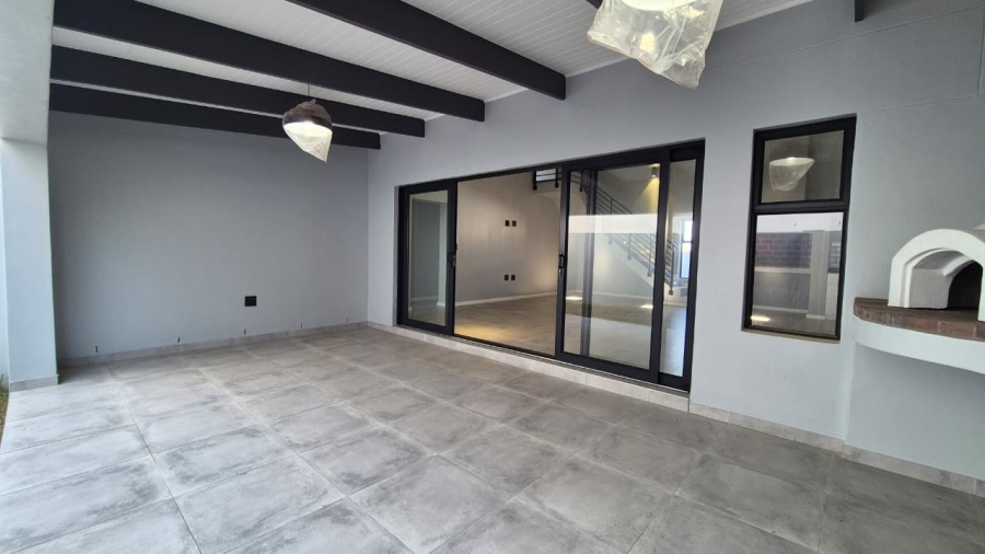 4 Bedroom Property for Sale in Laguna Western Cape
